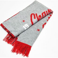 Szalik z napisem - Czerwony. Czerwone szaliki damskie marki Cropp, z napisami. Za 59,99 zł.