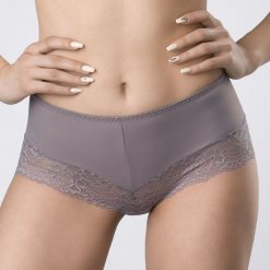 Figi francuskie Serena. Szare figi marki Astratex, w koronkowe wzory, z bawełny. Za 42,99 zł.