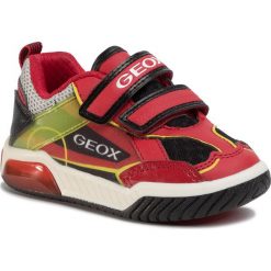 Sneakersy GEOX - J Inek B. A J029CA 014BU C0020 M Red/Black. Czerwone trampki chłopięce Geox, bez wzorów, ze skóry ekologicznej, na rzepy. Za 279,00 zł.