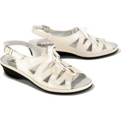 SUAVE 711039-8 natural, sandały damskie. Koturny damskie Suave, bez obcasa, na koturnie, na sznurówki. Za 289,90 zł.