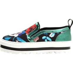 MSGM Półbuty wsuwane green/black. Czarne półbuty damskie marki MSGM, ze skóry. W wyprzedaży za 991,20 zł.
