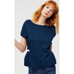 Bluzka oversize. Niebieskie bluzki damskie Moodo, s, bez wzorów, bez kołnierzyka, bez rękawów. Za 19,99 zł.