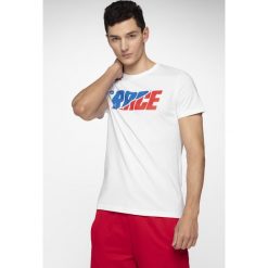 T-shirt męski TSM225 - biały. Białe t-shirty męskie 4f, m, bez wzorów, bez kołnierzyka. Za 29,99 zł.