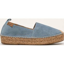 Pepe Jeans - Espadryle skórzane Liss Plein. Różowe espadryle damskie Pepe Jeans, bez wzorów, z jeansu, bez obcasa, na obcasie. W wyprzedaży za 219,90 zł.
