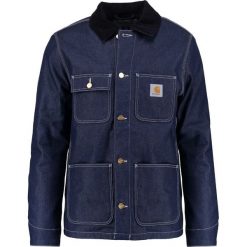 Carhartt WIP MICHIGAN CHORE NORCO Kurtka jeansowa blue rigid. Niebieskie kurtki męskie marki Carhartt WIP, m, bez wzorów, z bawełny, bez kaptura. W wyprzedaży za 411,95 zł.
