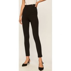 Guess Jeans - Spodnie. Czarne spodnie damskie Guess Jeans, s, z aplikacjami, z elastanu, z podwyższonym stanem. Za 329,90 zł.