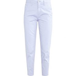 GStar BRONSON MID SKINNY CHINO Spodnie materiałowe dark laundry blue. Niebieskie spodnie damskie marki G-Star, bez wzorów, z elastanu. Za 459,00 zł.