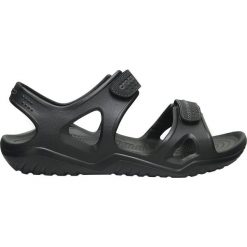 BUTY CROCS SWIFTWATER RIVER SANDAL BLACK/BLACK. Czarne kapcie męskie Crocs, bez wzorów. Za 179,99 zł.