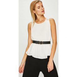 Vero Moda - Top Gudrun. Białe topy damskie marki Vero Moda, l, z koronki, z okrągłym kołnierzem. W wyprzedaży za 69,90 zł.