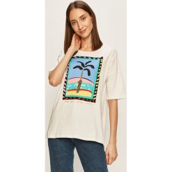 Pepe Jeans - T-shirt Lali. Białe bluzki damskie Pepe Jeans, s, z nadrukiem, z bawełny, casualowe, z okrągłym kołnierzem, z krótkim rękawem. Za 159,90 zł.