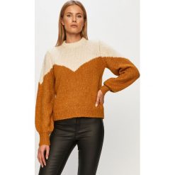 Vero Moda - Sweter. Białe swetry damskie Vero Moda, s, bez wzorów, z poliesteru, z długim rękawem, długie, bez kaptura. Za 169,90 zł.