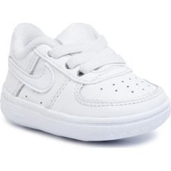 Buty NIKE - Force 1 Crib CK2201 100 White. Białe półbuty dziewczęce Nike. W wyprzedaży za 129,00 zł.