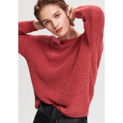 Sweter z dekoltem na plecach - Fioletowy. Fioletowe swetry damskie Reserved, s, bez wzorów, bez rękawów, bez kaptura. W wyprzedaży za 69,99 zł.