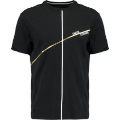 Armani Exchange REGULAR FIT Tshirt z nadrukiem black. Czarne koszulki polo marki Armani Exchange, l, z materiału, z kapturem. Za 229,00 zł.