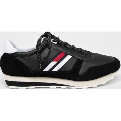Tommy Jeans - Buty Retro Runner. Czarne buty sportowe męskie marki Tommy Jeans, z jeansu, na sznurówki. W wyprzedaży za 359,90 zł.