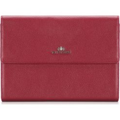 Torba na laptopa 86-4E-213-2. Czerwone torby na laptopa marki Wittchen, w paski. Za 239,00 zł.