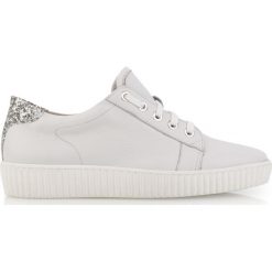 Sneakersy białe srebrne. Białe sneakersy damskie Arturo Vicci. Za 239,00 zł.