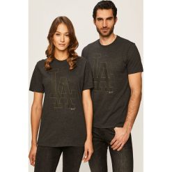 47brand - T-shirt. Szare bluzki damskie 47brand, s, z nadrukiem, z bawełny, z okrągłym kołnierzem. W wyprzedaży za 99,90 zł.