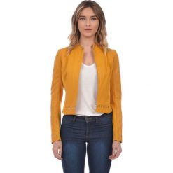 Skórzana kurtka w kolorze ciemnożółtym. Żółte kurtki damskie Kurtki skórzane, l, z aplikacjami, klasyczne. W wyprzedaży za 529,95 zł.