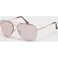 Medicine - Okulary Basic. Różowe okulary przeciwsłoneczne damskie MEDICINE. Za 39,90 zł.