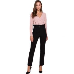 Czarne Eleganckie Spodnie w Kant z Falbanką w Pasie. Czarne spodnie męskie MAKEOVER, s, bez wzorów, z elastanu, eleganckie. Za 164,91 zł.