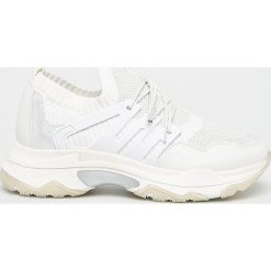 Marco Tozzi - Buty. Białe buty sportowe damskie Marco Tozzi, bez wzorów, z materiału, sportowe. W wyprzedaży za 169,90 zł.