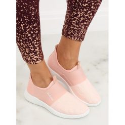 Buty sportowe różowe I-15 PINK. Różowe buty sportowe damskie obuwie damskie, bez wzorów, z tkaniny, sportowe. Za 60,75 zł.