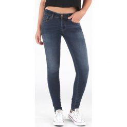 Diesel Slandy Dżinsy Niebieski. Niebieskie jeansy damskie Diesel. Za 688,95 zł.