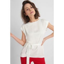 T-shirty damskie: Koszulka wiązana w talii
