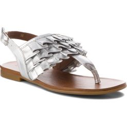 Sandały INUOVO - 8337 Silver. Szare klapki damskie marki Inuovo, bez wzorów, ze skóry, bez obcasa, na obcasie. Za 289,00 zł.