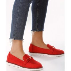 Czerwone Lordsy Last Chance. Czerwone lordsy damskie Multu, bez obcasa. Za 29,99 zł.