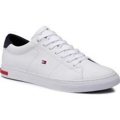 Sneakersy TOMMY HILFIGER - Essential Leather Detail Vulc FM0FM02977 White YBR. Białe sneakersy męskie TOMMY HILFIGER, bez zapięcia. Za 449,00 zł.