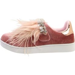 Trampki damskie slip on: Hot Soles Tenisówki i Trampki pink