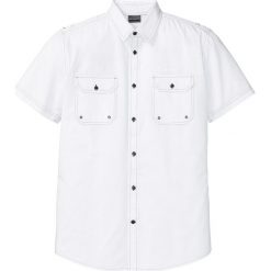 Koszula z krótkim rękawem z odblaskowymi elementami Slim Fit bonprix biały. Białe koszule męskie bonprix, xl, bez wzorów, bez kołnierzyka, z krótkim rękawem. Za 69,99 zł.