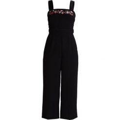 Kombinezony damskie: Fashion Union Petite HARLEN Kombinezon black