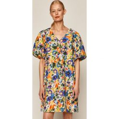 Medicine - Sukienka Summer Garden. Sukienki damskie MEDICINE, na co dzień, s, w kwiaty, z bawełny, casualowe, bez kołnierzyka, bez rękawów, mini, proste. Za 159,90 zł.