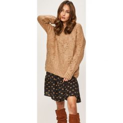 Answear - Sweter. Brązowe swetry damskie ANSWEAR, s, bez wzorów, z poliesteru, bez rękawów, bez kaptura. W wyprzedaży za 99,90 zł.