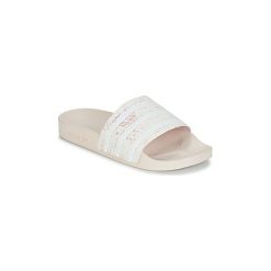 Klapki adidas ADILETTE W. Różowe klapki damskie Adidas, bez wzorów, bez obcasa. Za 186,20 zł.
