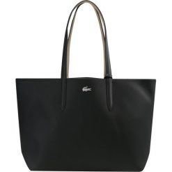 Lacoste REVERSIBLE SHOPPING Torba na zakupy black warm sand. Czarne torebki klasyczne damskie Lacoste, bez wzorów, bez dodatków. Za 449,00 zł.