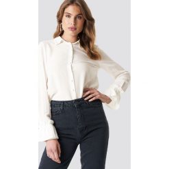 Trendyol Koszula z detalami na rękawach - White,Offwhite. Szare koszule damskie marki Trendyol, na co dzień, l, z poliesteru, casualowe, midi, rozkloszowane. Za 121,95 zł.