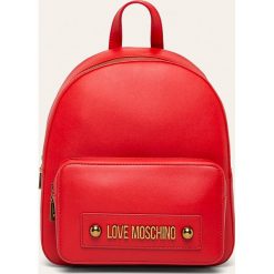 Love Moschino - Plecak. Czerwone plecaki damskie Love Moschino, bez wzorów, ze skóry ekologicznej. W wyprzedaży za 539,90 zł.