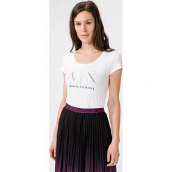 Armani Exchange Koszulka Biały. Białe koszulki damskie Armani Exchange, s, z nadrukiem, z bawełny, bez kołnierzyka. Za 250,95 zł.