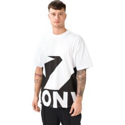 Converse Star Chevron Icon Remix Koszulka Biały Wielokolorowy. Białe podkoszulki męskie Converse, m, z nadrukiem, z bawełny, z krótkim rękawem. Za 154,95 zł.