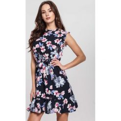Granatowa Sukienka Beyond. Niebieskie sukienki damskie other, na imprezę, xl, w kwiaty, eleganckie, bez kołnierzyka, bez rękawów, mini. Za 69,99 zł.