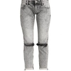 One Teaspoon FREEBIRDS Jeansy Slim Fit grey society. Szare jeansy damskie marki One Teaspoon, bez wzorów, z bawełny. Za 589,00 zł.