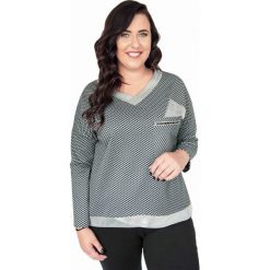 Kimonowa bluzka Inez pepitka PLUS SIZE JESIEŃ. Szare bluzki damskie Moda Size Plus Iwanek, s, bez wzorów, z bawełny, eleganckie, z kontrastowym kołnierzykiem, plus size, bez rękawów. Za 105,00 zł.