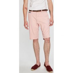 Tom Tailor Denim - Szorty. Różowe spodenki i szorty męskie TOM TAILOR DENIM, w paski, z elastanu, casualowe. W wyprzedaży za 149,90 zł.