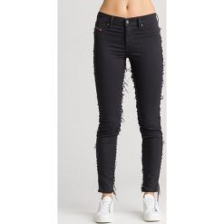 JEANSY DIESEL SUPER SLIM FIT. Czarne jeansy damskie Diesel. Za 452,50 zł.