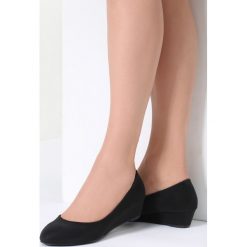 Buty ślubne damskie: Czarne Koturny Waves