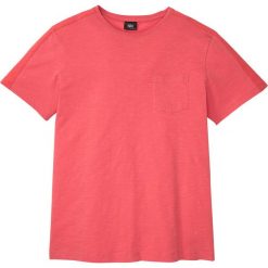 T-shirt z kontrastowym elementem na ramieniu bonprix kremowy koralowy - koralowy. Różowe koszulki męskie bonprix, s, bez wzorów, z kontrastowym kołnierzykiem, bez rękawów. Za 42,99 zł.